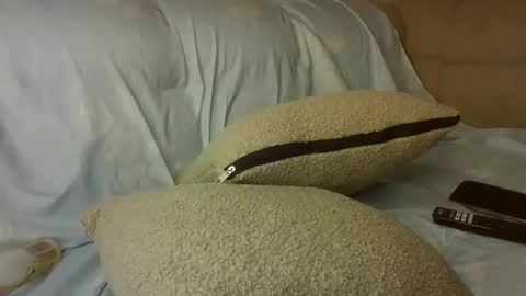 creamyy_pussy online show from March 27, 8:16 am