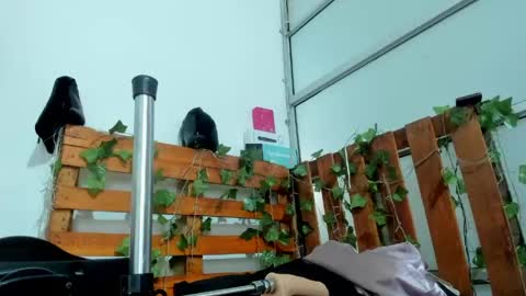 cris_dulce online show from April 16, 9:14 pm