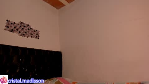 cristal madissonn online show from January 19, 2:36 am