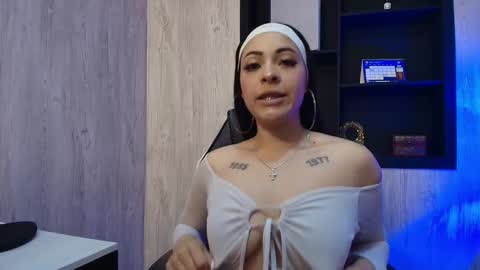 CRISTAL  VIOLETA online show from January 10, 2:38 am