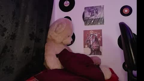 Christina online show from October 9, 10:36 pm