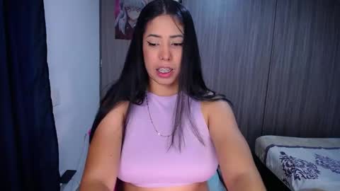 Snapshot of cristina_ford chatting on January 13, 3:01 am Cristina online show from January 13, 3:01 am