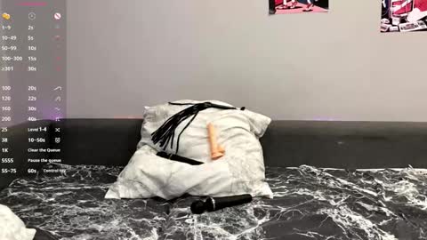 Anne online show from December 1, 8:07 am