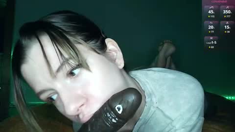 Snapshot of cruellagoth chatting on October 2, 12:15 am Cruella online show from October 2, 12:15 am