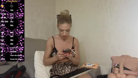 Crys online show from February 1, 3:41 am