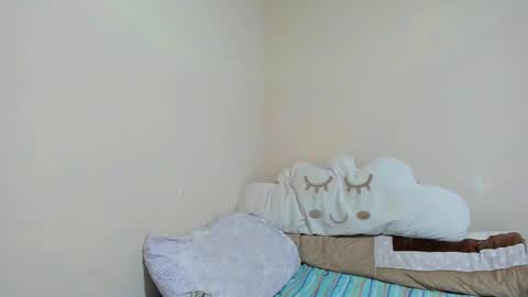 crystal_rainers online show from February 28, 9:55 pm