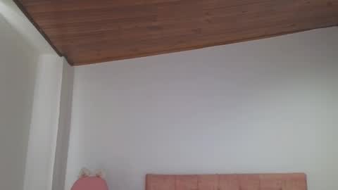 Snapshot of crystal_starx chatting on October 12, 12:29 pm Crystal Blaze online show from October 12, 12:29 pm