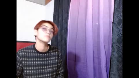 Snapshot of crystal_starx chatting on February 9, 6:37 pm Crystal Blaze online show from February 9, 6:37 pm