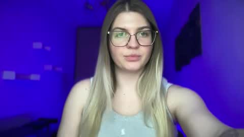 crystalblush01 online show from April 25, 2:25 pm