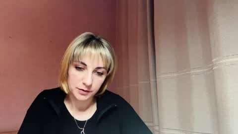 Mary online show from May 8, 7:49 pm