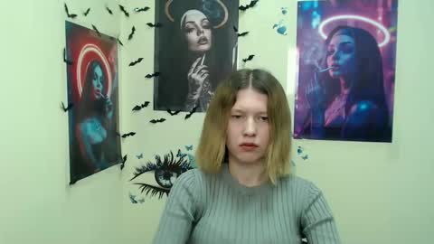 Stella online show from March 8, 1:12 pm