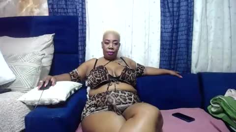 Snapshot of crystaljes chatting on January 21, 6:55 pm crystaljes online show from January 21, 6:55 pm
