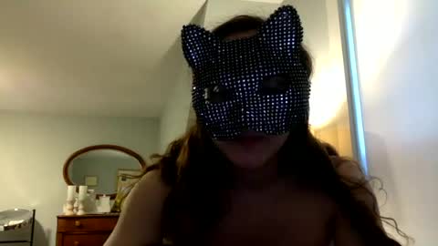 crystalkitty411 online show from June 11, 11:34 pm