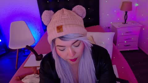 Snapshot of cuckoldlover69_ chatting on January 18, 7:48 pm cuckoldlover69_ online show from January 18, 7:48 pm