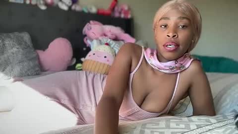cum2charmxx online show from March 12, 4:53 pm