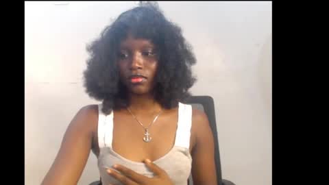 sophie online show from May 29, 7:17 am
