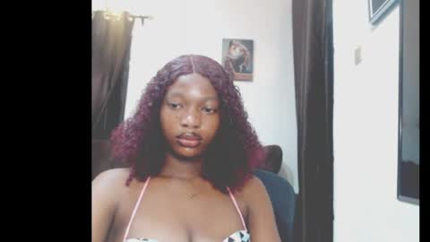 cumebony_petit online show from June 18, 9:14 am