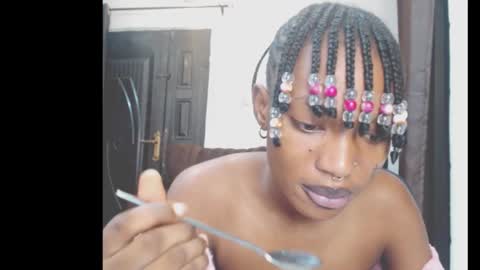 cumebony_petit online show from March 13, 8:26 am