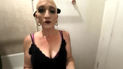 cumnsparkle online show from May 1, 8:56 pm