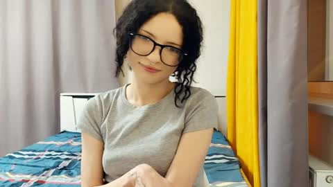 Kira online show from May 2, 11:41 pm