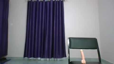 Essie online show from February 23, 10:05 pm