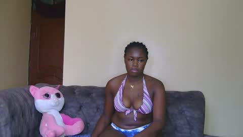 Snapshot of curvyebony1 chatting on February 11, 4:12 am curtis online show from February 11, 4:12 am