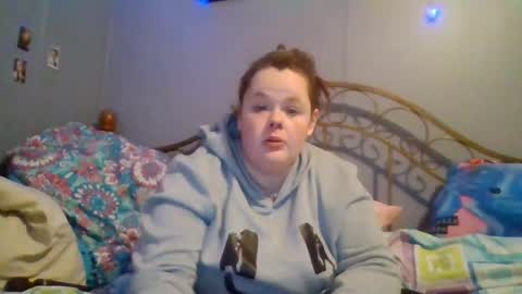 dahlia -kim online show from February 1, 9:11 am