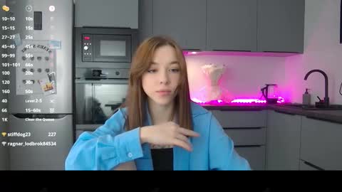 Amanda online show from November 25, 12:40 pm