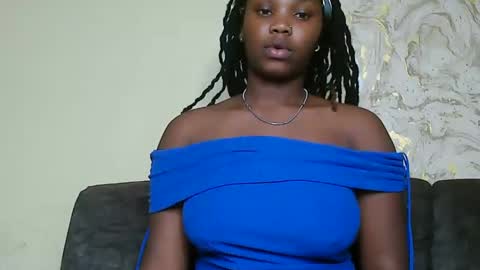 Snapshot of cute_beb2 chatting on February 28, 12:20 pm V EE online show from February 28, 12:20 pm