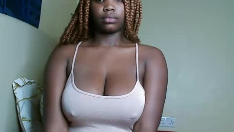 Snapshot of cute_beb2 chatting on February 12, 8:16 am V EE online show from February 12, 8:16 am