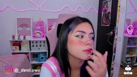 Snapshot of cute_dani__ chatting on February 7, 11:23 am Dani  online show from February 7, 11:23 am