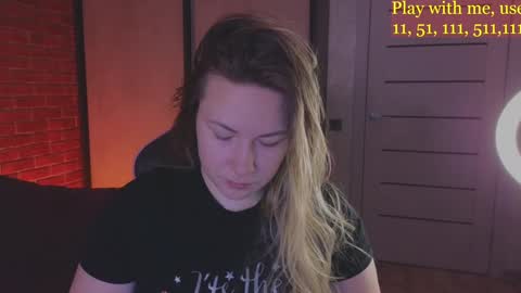 Snapshot of cute_darina chatting on January 12, 4:52 am Everyday stream in the same time online show from January 12, 4:52 am