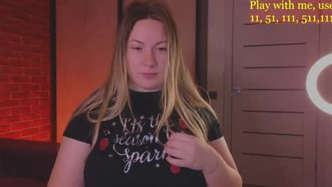 Snapshot of cute_darina chatting on January 8, 1:32 am Everyday stream in the same time online show from January 8, 1:32 am