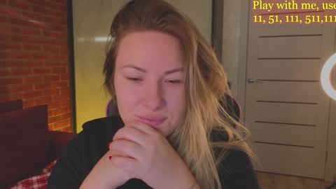 Snapshot of cute_darina chatting on December 18, 5:04 am Everyday stream in the same time online show from December 18, 5:04 am