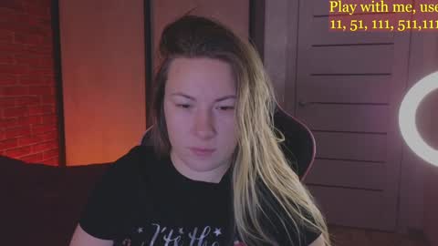 Snapshot of cute_darina chatting on January 13, 1:23 am Everyday stream in the same time online show from January 13, 1:23 am