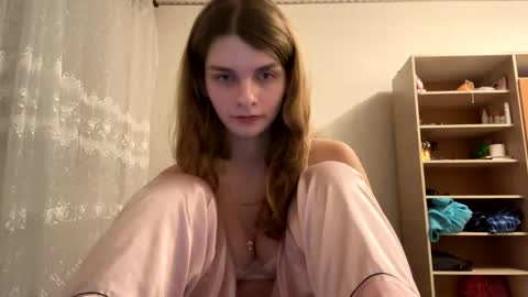 cute_kitte online show from February 9, 6:05 pm