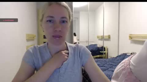 Snapshot of cute_lion_ chatting on October 6, 4:56 pm cute_lion_ online show from October 6, 4:56 pm