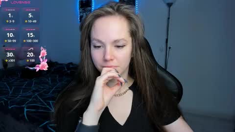 Emily online show from November 5, 4:07 am