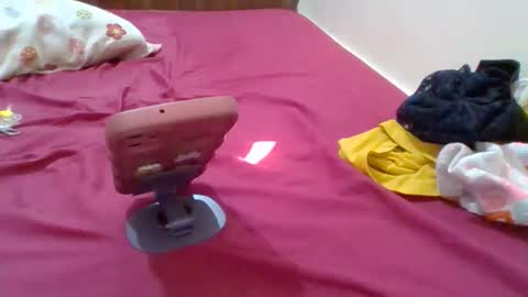 Snapshot of cute_lizah chatting on October 11, 7:35 am cute_lizah online show from October 11, 7:35 am