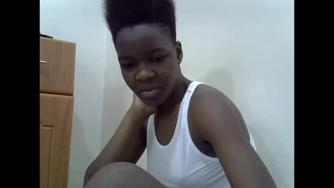 Snapshot of cute_marion chatting on January 23, 8:46 am cute_marion online show from January 23, 8:46 am