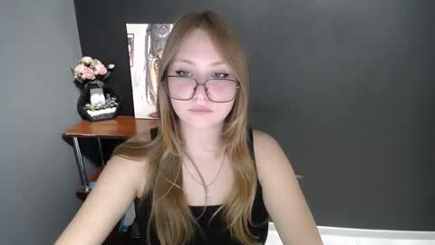 Veronica online show from October 28, 12:00 pm