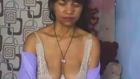 murielle online show from April 22, 1:19 pm