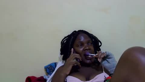 Snapshot of cute_roxie chatting on December 9, 7:07 pm cute_roxie online show from December 9, 7:07 pm