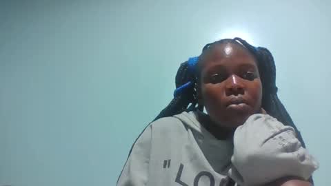 Snapshot of cute_roxie chatting on February 14, 11:53 pm cute_roxie online show from February 14, 11:53 pm