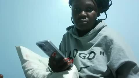 Snapshot of cute_roxie chatting on February 20, 11:10 pm cute_roxie online show from February 20, 11:10 pm
