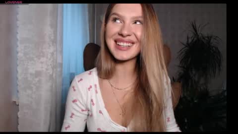 Hello Im Alisa Thank you for all the support  online show from April 18, 5:54 am