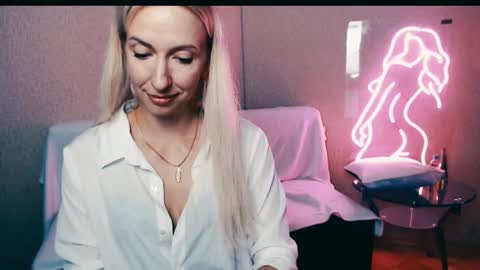 cute_smile_shy online show from September 8, 5:34 pm