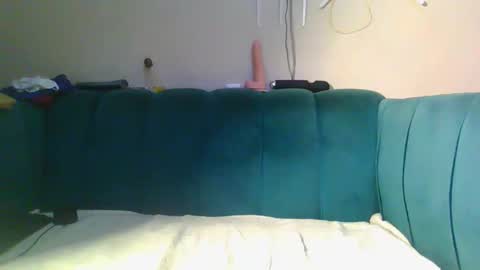 Cuteberry87 online show from April 18, 7:07 pm