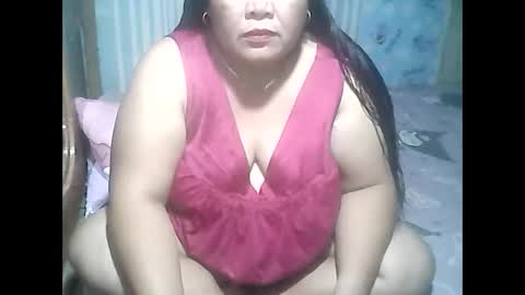 cutechubbyasian online show from April 5, 11:20 am