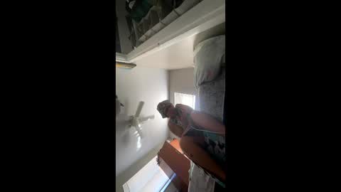 loveolots online show from March 10, 2:16 pm